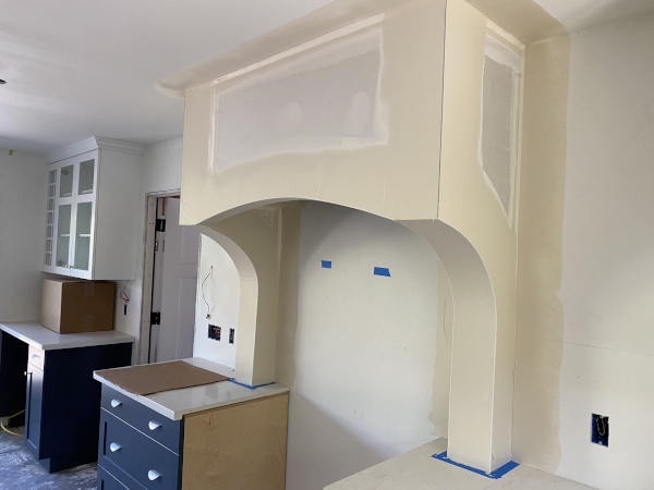 custom-plaster-range-hood-kitchen-remodel
